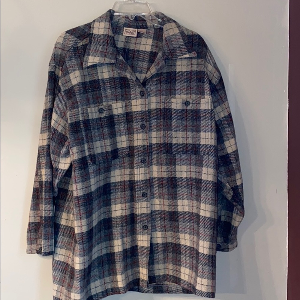 Women’s woolrich plaid outerwear jacket